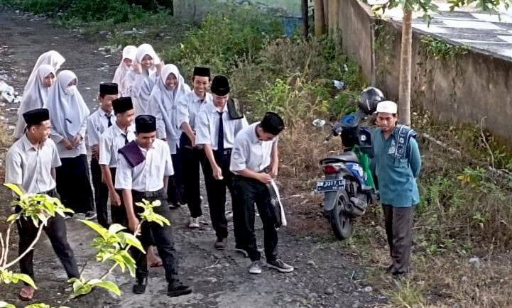 Cerpen - PERTAMA KALI MASUK KE JABAL HIKMAH