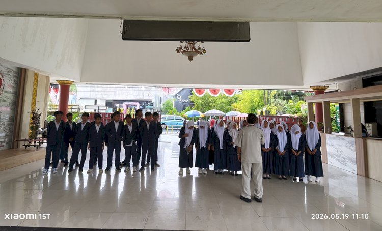 Edukasi dan Rekreasi, Siswa Kelas 9 SMP Islam Jabal Hikmah Gelar Study Tour dan Wisata Religi